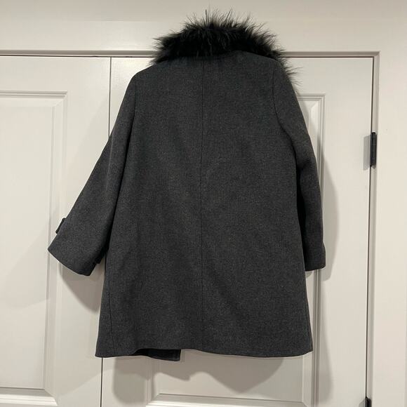Zara Women's Grey Wool Jacket with Zipper and Faux Fur Collar Size M - Picture 7 of 12